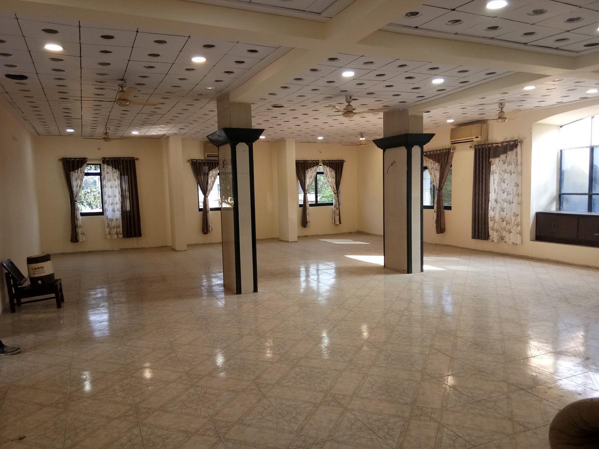 Grand Galaxy Hotel Krishna Nāsik Eksteriør bilde